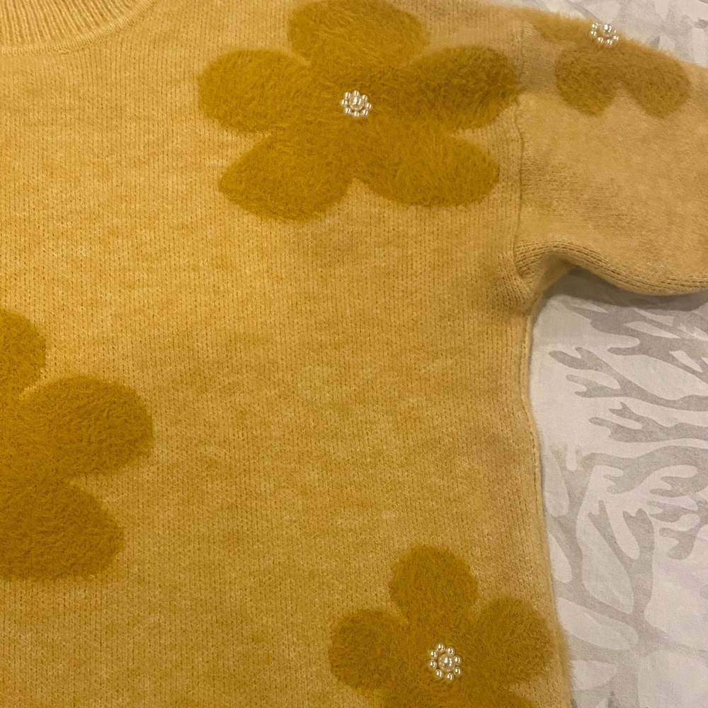 Floral Patterned Yellow Sweater - Picture 6 of 7